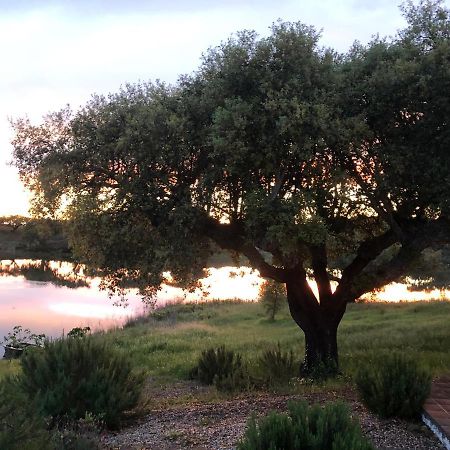 Fontes - A Essencia Do Alentejo Com Lago Privado Redondo Exterior photo