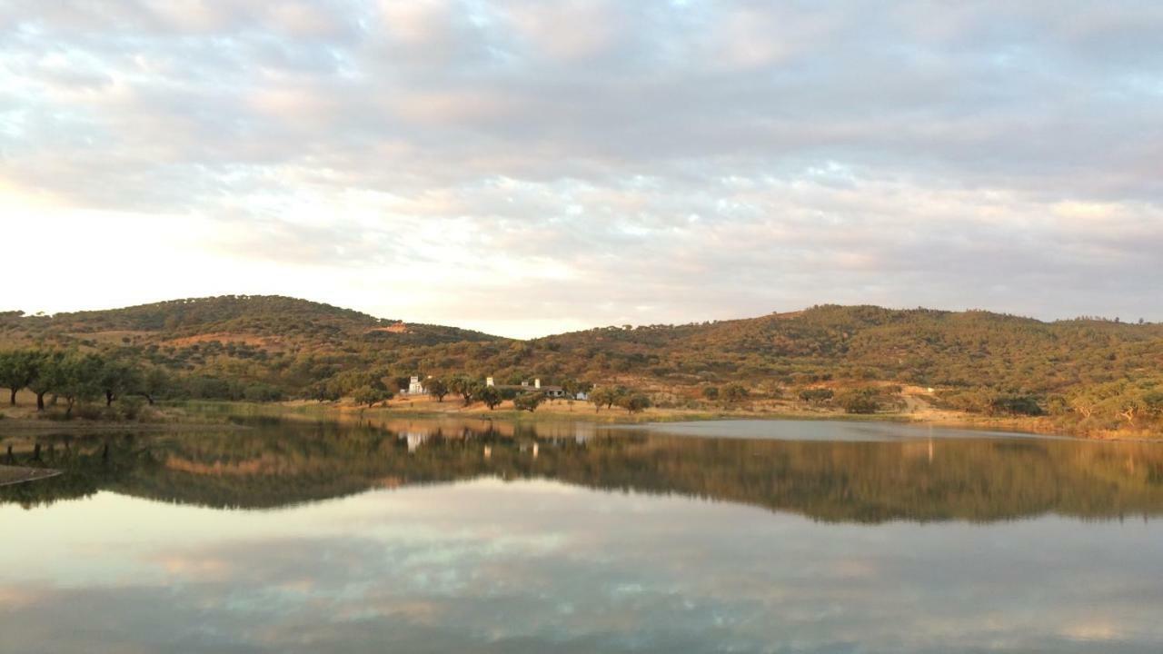 Fontes - A Essencia Do Alentejo Com Lago Privado Redondo Exterior photo